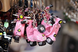大黃蜂類,這輛摩托車,紀(jì)念品