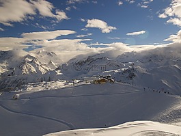 山,白雪皑皑的山峰,阿尔卑斯山