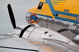 dc 3,螺旋槳式飛機(jī),客機(jī)