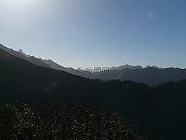 山,山全景圖,aelpelesattel