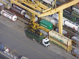容器,集裝箱起重機(jī),攤鋪機(jī)