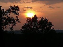 日落,傍晚的天空,照明