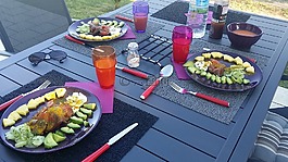 表,刀具,餐