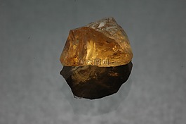 寶石粗糙,創(chuàng)業(yè)板,礦產(chǎn)