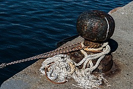 春天,系泊設(shè)備,端口