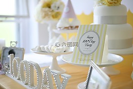 方,卡,請?zhí)?/>
                            </a>
                            <div   id=