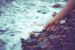手,砾石,洛基山组成。