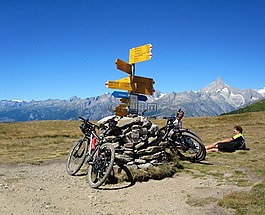 高山,瑞士,夏季