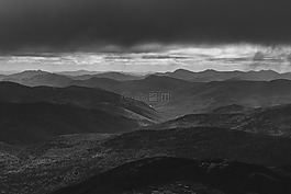 山,高原,黑色和白色