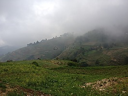 山,谷,多云