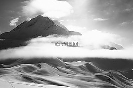 黑色和白色,山,高原
