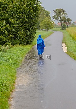 徒步旅行,遠(yuǎn)足,下雨天