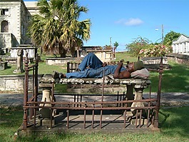 墳場,墓地,墳?zāi)?/>
                            </a>
                            <div   id=