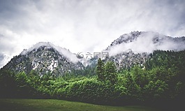 山,谷,云