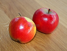蘋果,紅蘋果,整個(gè)蘋果