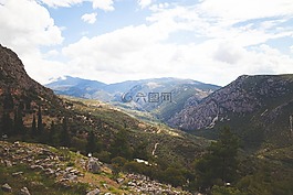 石,山,谷