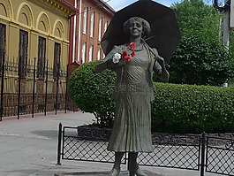 塔甘罗格,ranevskaya,剧院