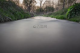 水,長時間曝光,過獨身生活