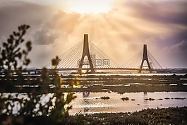 橋,太陽,多云