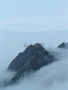 的giewont,霧,返回頁首