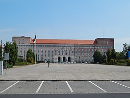 在锯,儿童staszic,波兰