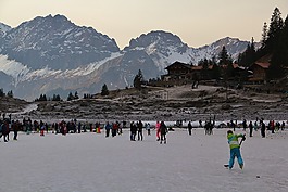 湖 oeschinen,瑞士,性質(zhì)