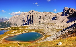 白云巖,三個 zinnen,山
