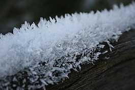 弗羅斯特,冰,水晶
