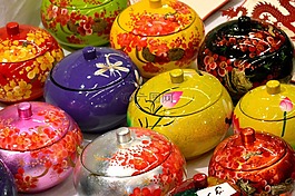 東方的公平,泰國,花瓶顏色