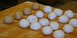 法國(guó)總包子,面團(tuán),宋詞
