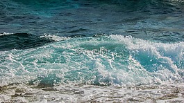 波,砸,海
