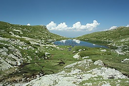 山下湖,里拉湖,panitsata