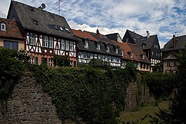 最大值,舊城區(qū),市中心