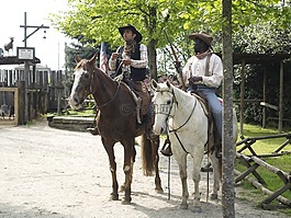 牛仔,cowboyland,voghera