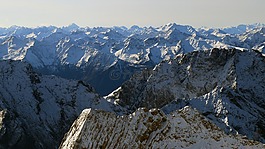 祖格峰,全景,阳光