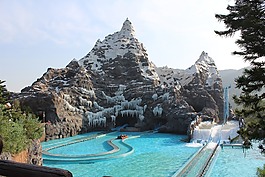 游樂(lè)園,過(guò)山車(chē),假山