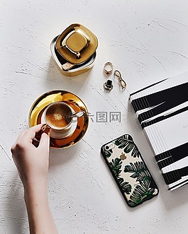 时尚的附件,书,智能手机