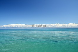 海,云,沉默