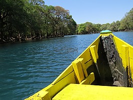 米卻肯州,湖,小船