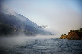 雾,蟾津,在秋天