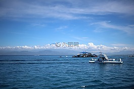 海,藍(lán)天,游艇