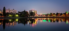 到了晚上,湖,štrkovec