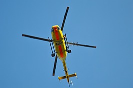 adac,直升機(jī),醫(yī)生在調(diào)用