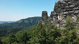波希米亚瑞士国家公园,砂岩,摇摇欲坠的悬崖