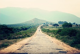 路,丘陵,天空