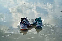 鞋子,水,反射