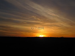 黃昏,落山的太陽,天空奇觀