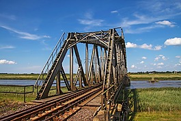 鐵路橋梁,似乎,河