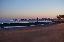 圣納澤爾,紀(jì)念碑,海灘
