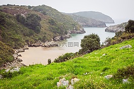 公安條例 》,西班牙,海灘